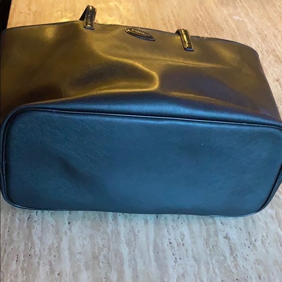 Coach Carryall Tote - Picture 4 of 4